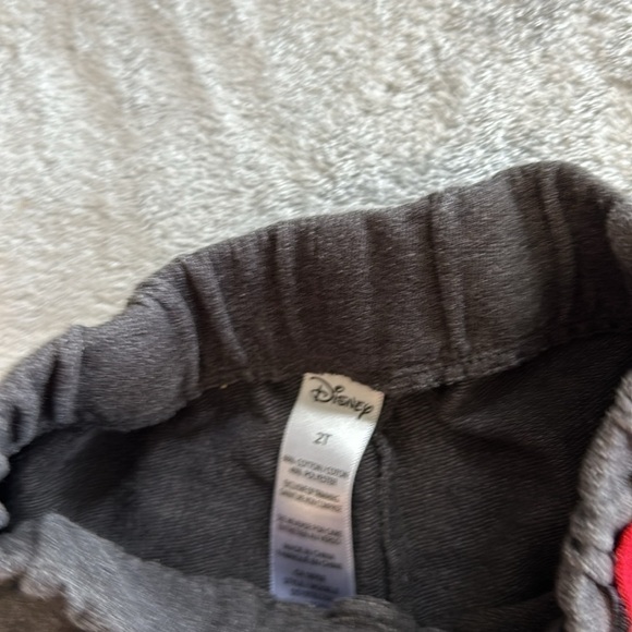 Disney and Carter's - 2 piece  toddler summer set. Size 2T - Picture 6 of 7